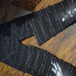 Stylish Distressed Black Skinny Jeans for Men